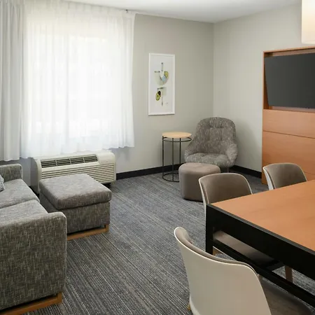 Towneplace Suites By Marriott Jackson Ridgeland/The Township At Colony Park Exterior photo